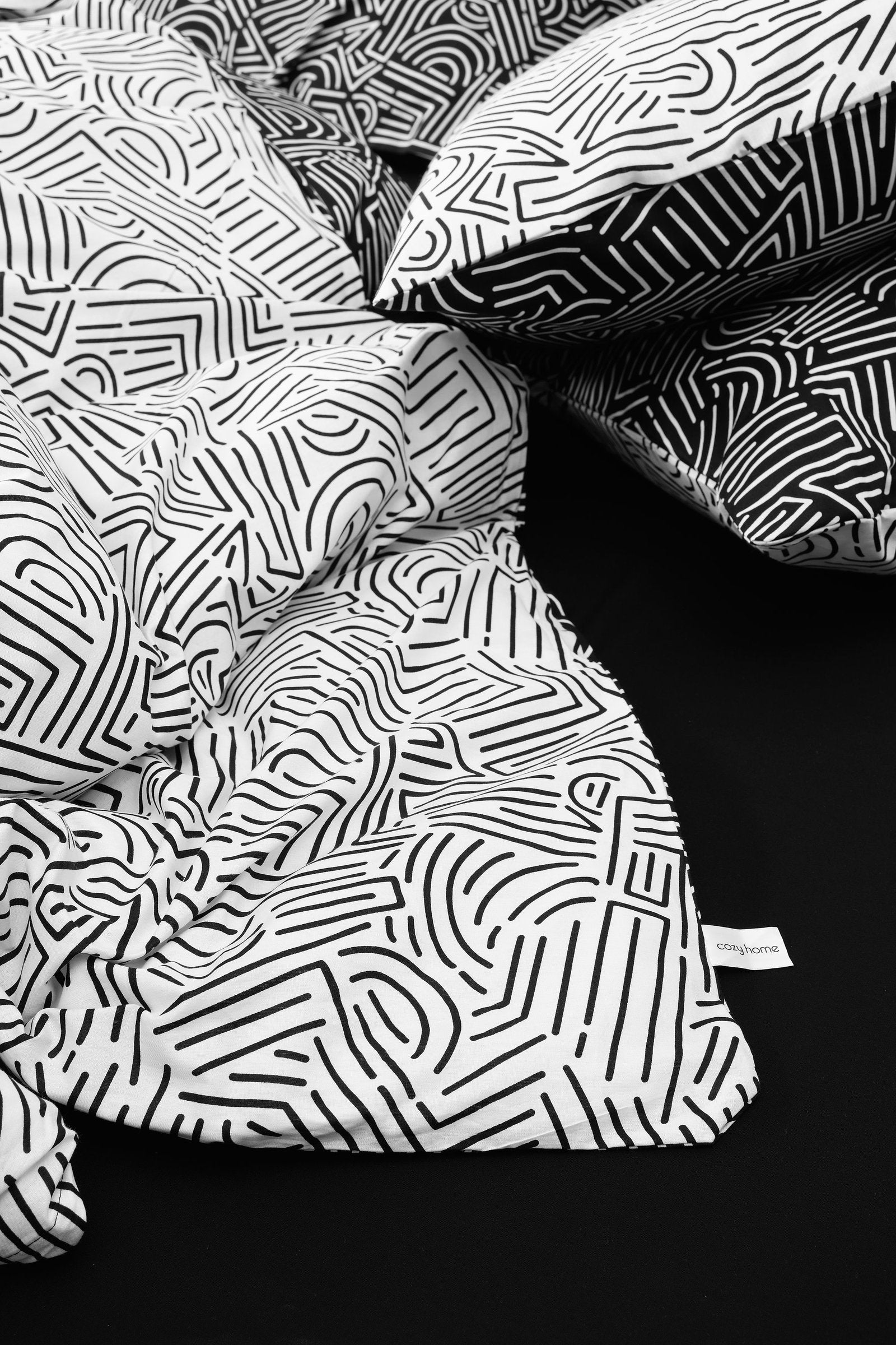 Cozy Home Mono Tek Kişilik Lastikli Çarşaflı Nevresim Takımı Maze Siyah