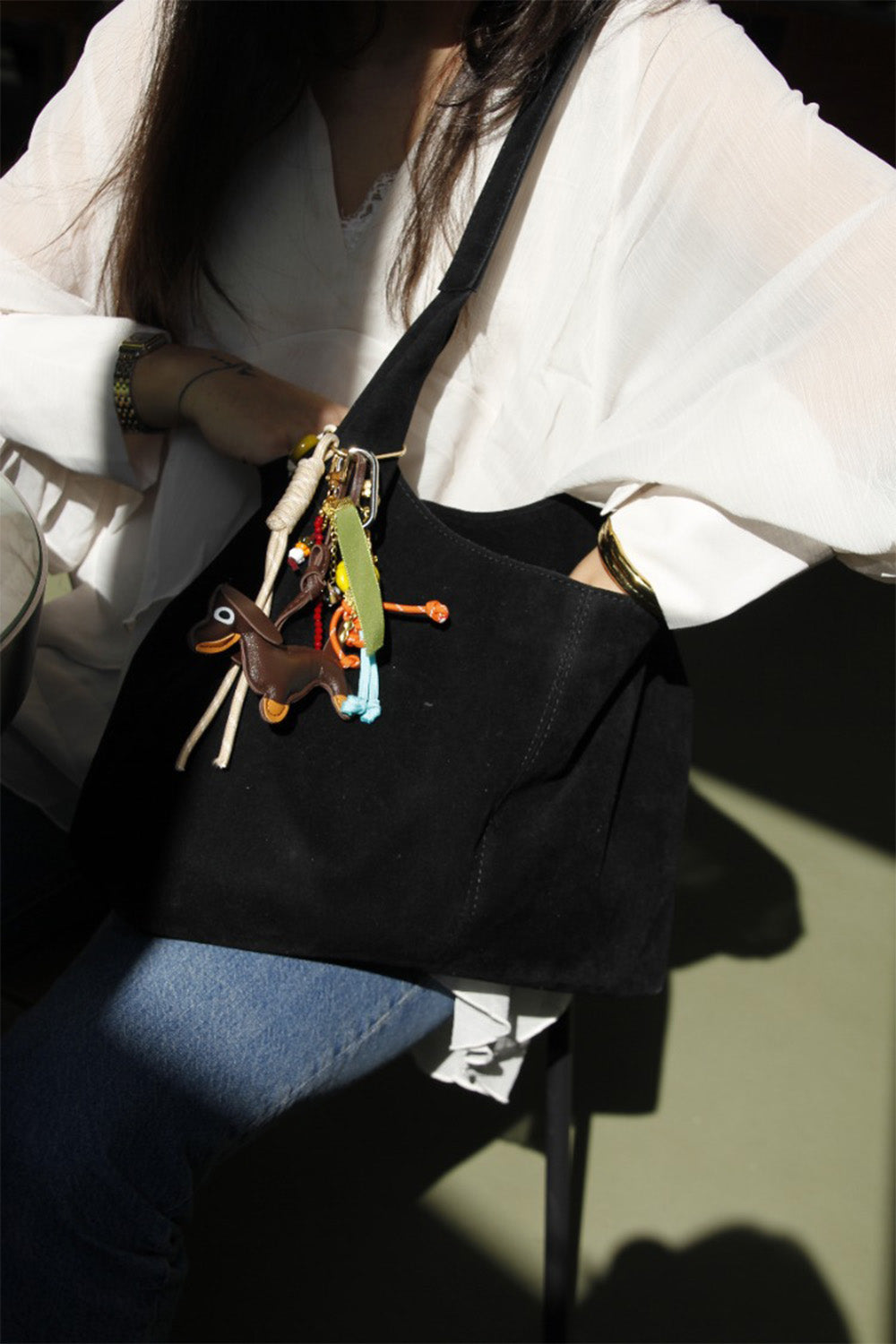 Culte-Coquette - Suede Black Süet Omuz Çantası, Büyük Boy, Geniş Hacimli-Omuz Çantası-4-Milagron.com