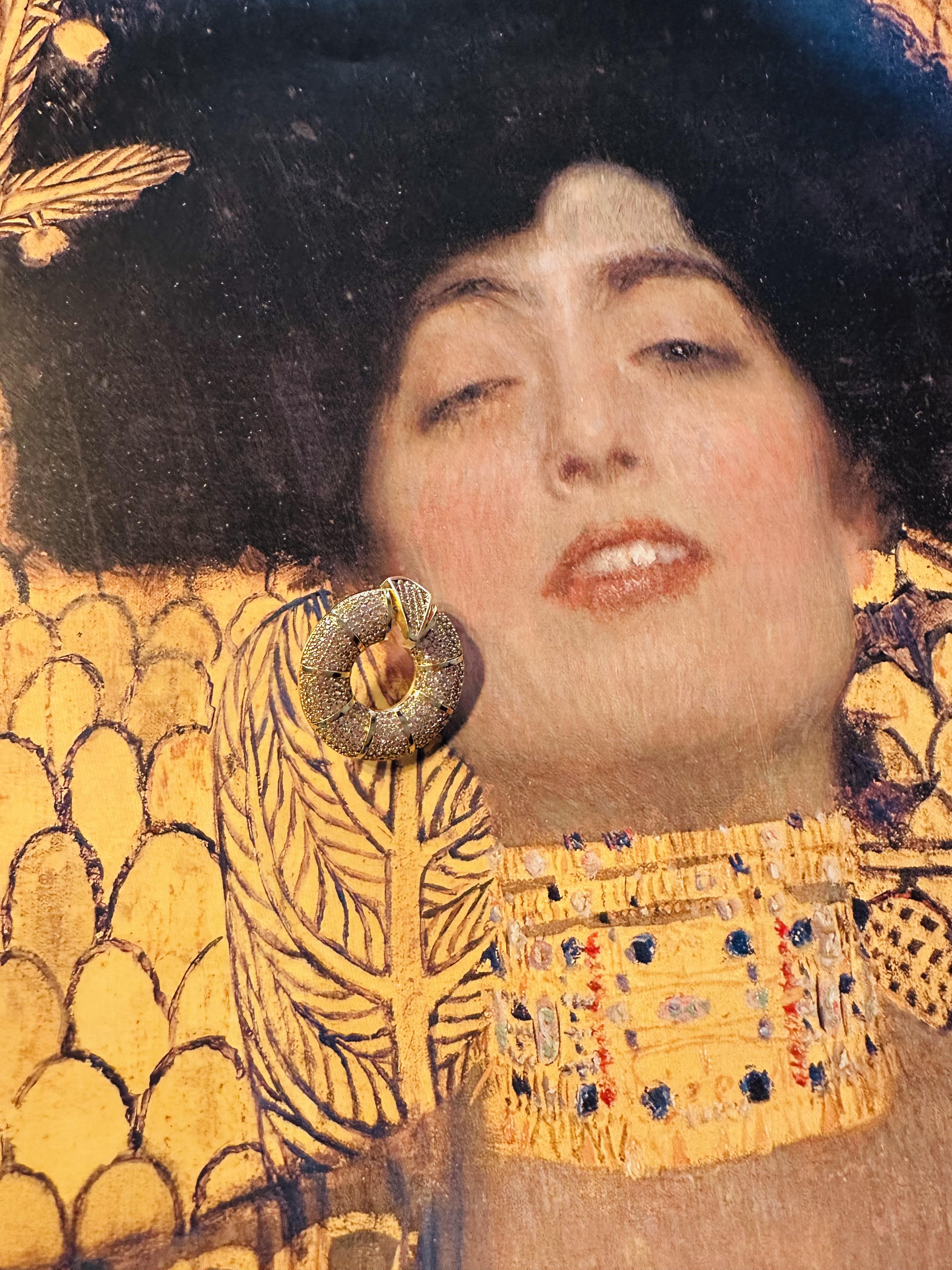 Damla Kalender-Gold Circle Earrings-Küpe-3-Milagron.com