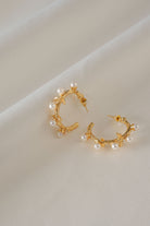 Damla Kalender-Helen Pearl Earrings-Küpe-2-Milagron.com