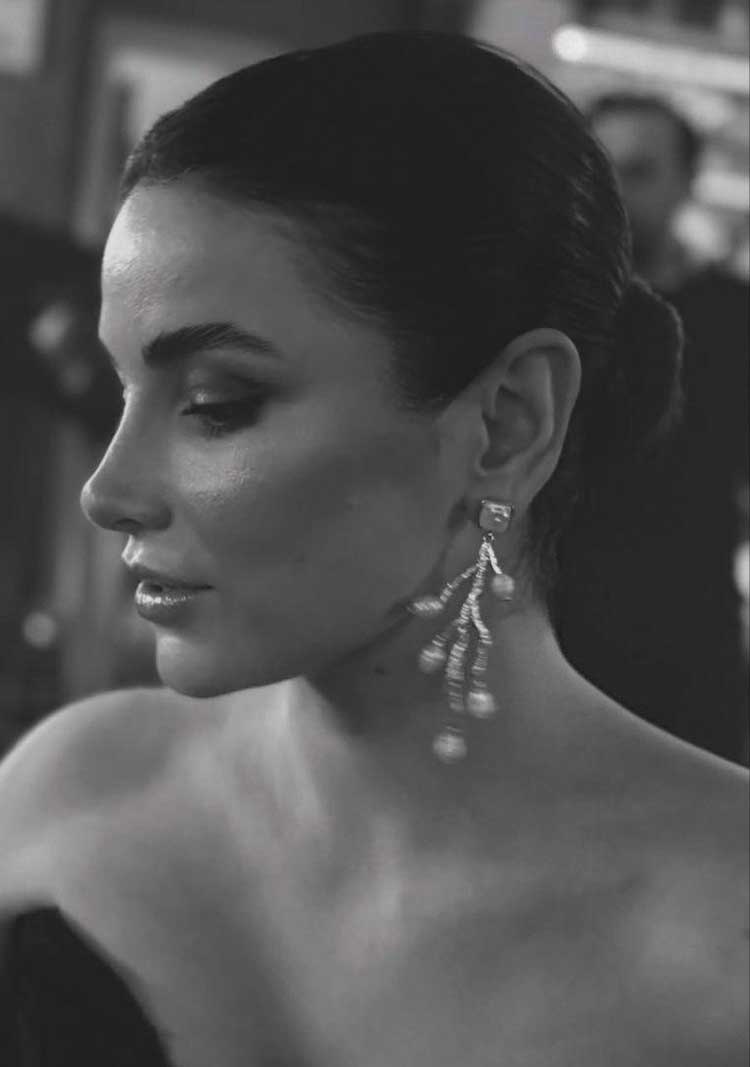 Damla Kalender-Quintet Baroque Pearl Earrings-Küpe-1-Milagron.com