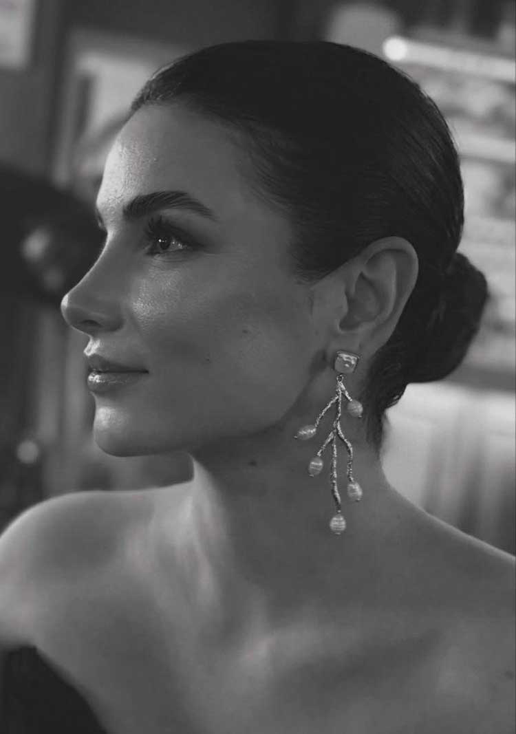 Damla Kalender-Quintet Baroque Pearl Earrings-Küpe-2-Milagron.com