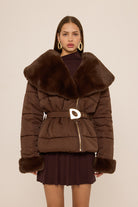 Declara-Elara Puffer-Mont-1-Milagron.com