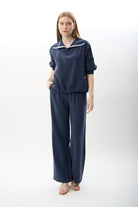 Diagonal-Bağcıklı Düz Paça Pantolon-Pantolon-4-Milagron.com