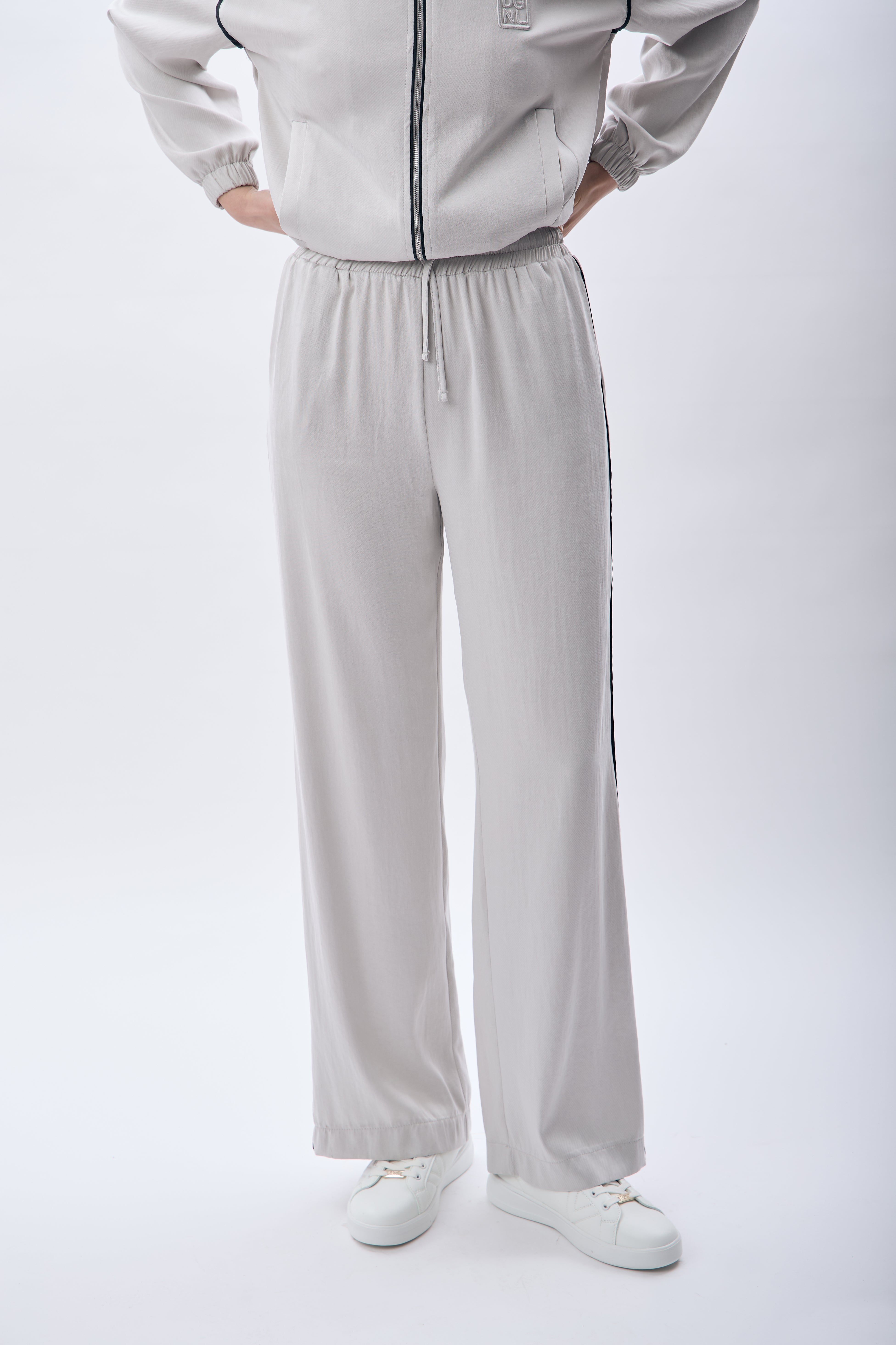 Diagonal-Bağcıklı Rahat Kesim Pantolon-Pantolon-1-Milagron.com