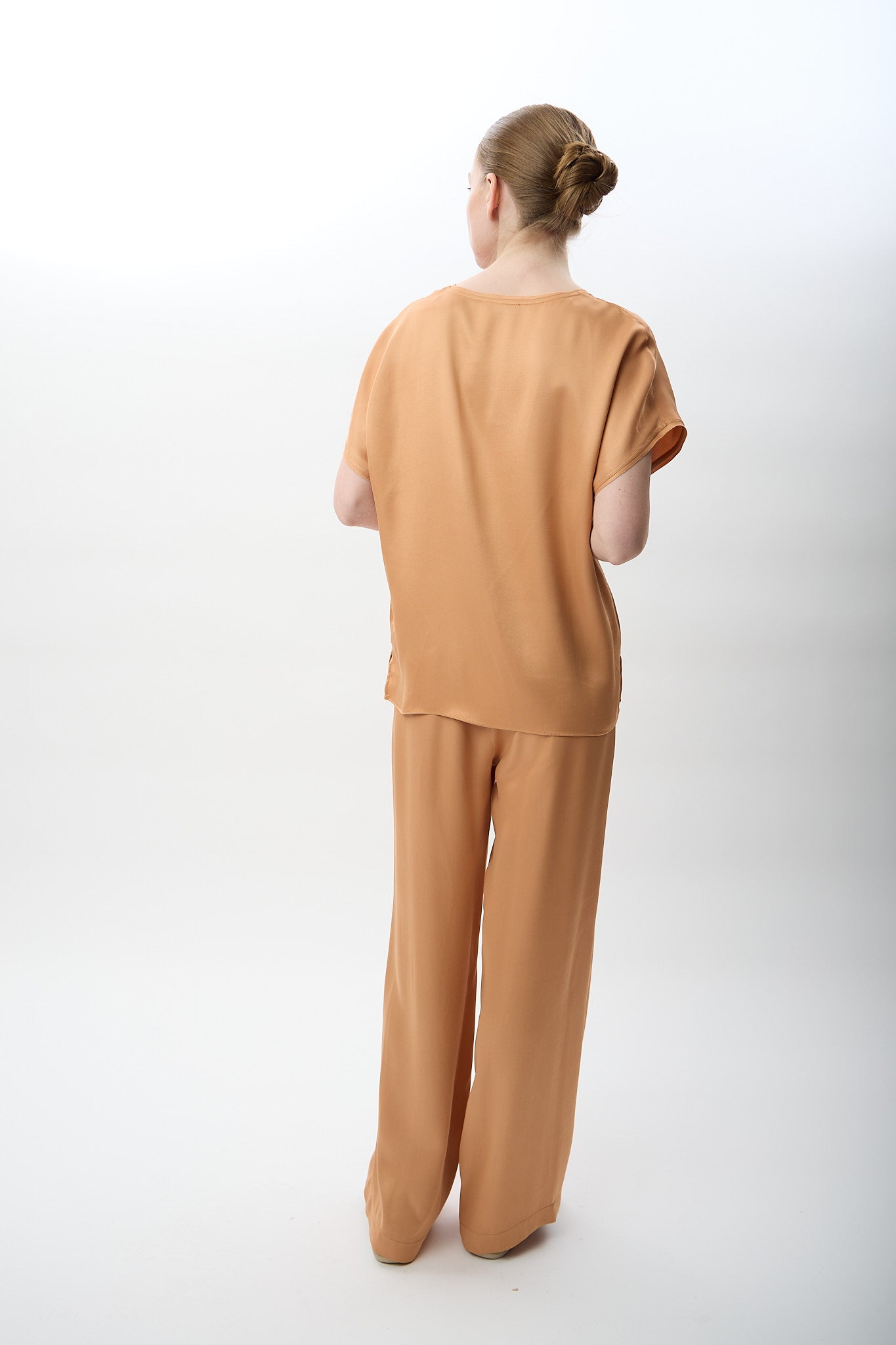 Diagonal-Bağcıklı Rahat Kesim Saten Pantolon-,-3-Milagron.com