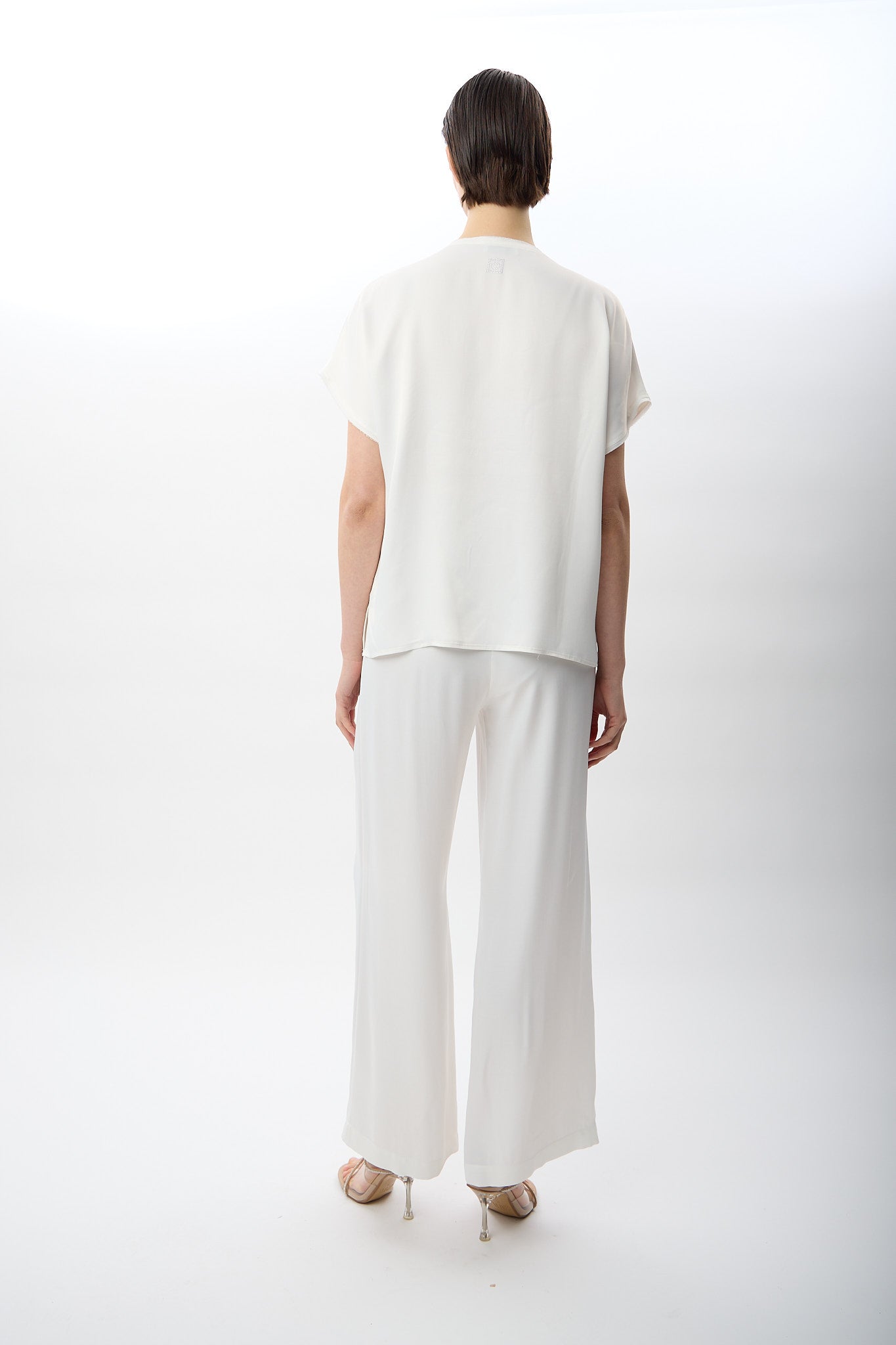 Diagonal-Bağcıklı Rahat Kesim Saten Pantolon-Pantolon-4-Milagron.com