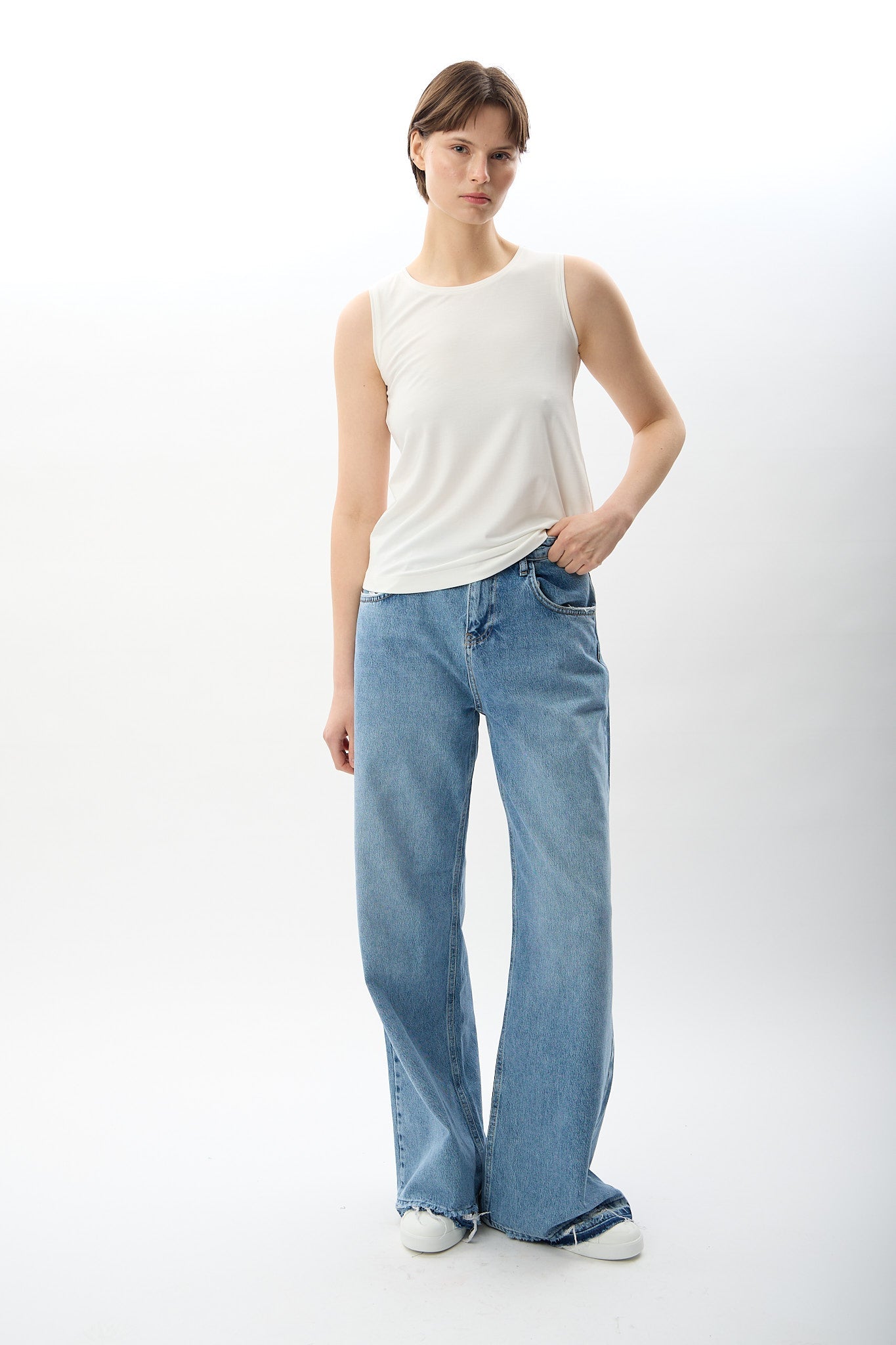 Diagonal-Bisiklet Yaka Kolsuz Atlet-T-Shirts-2-Milagron.com