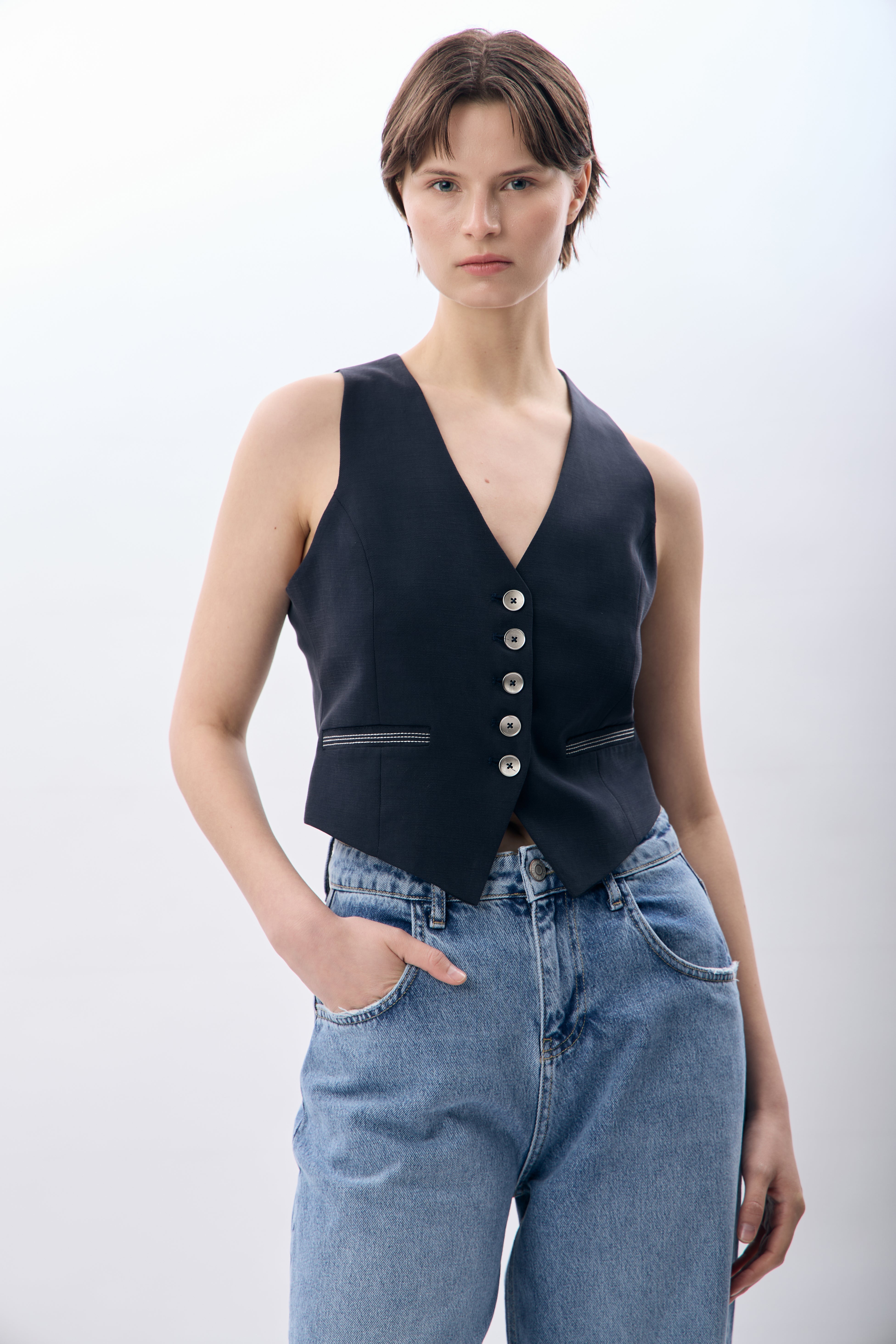 Diagonal-Dikiş Detaylı Kısa Yelek-Yelek-2-Milagron.com