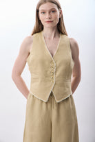 Diagonal-Düğmeli Keten Kolsuz Yelek (Bej)-YELEK-1-Milagron.com