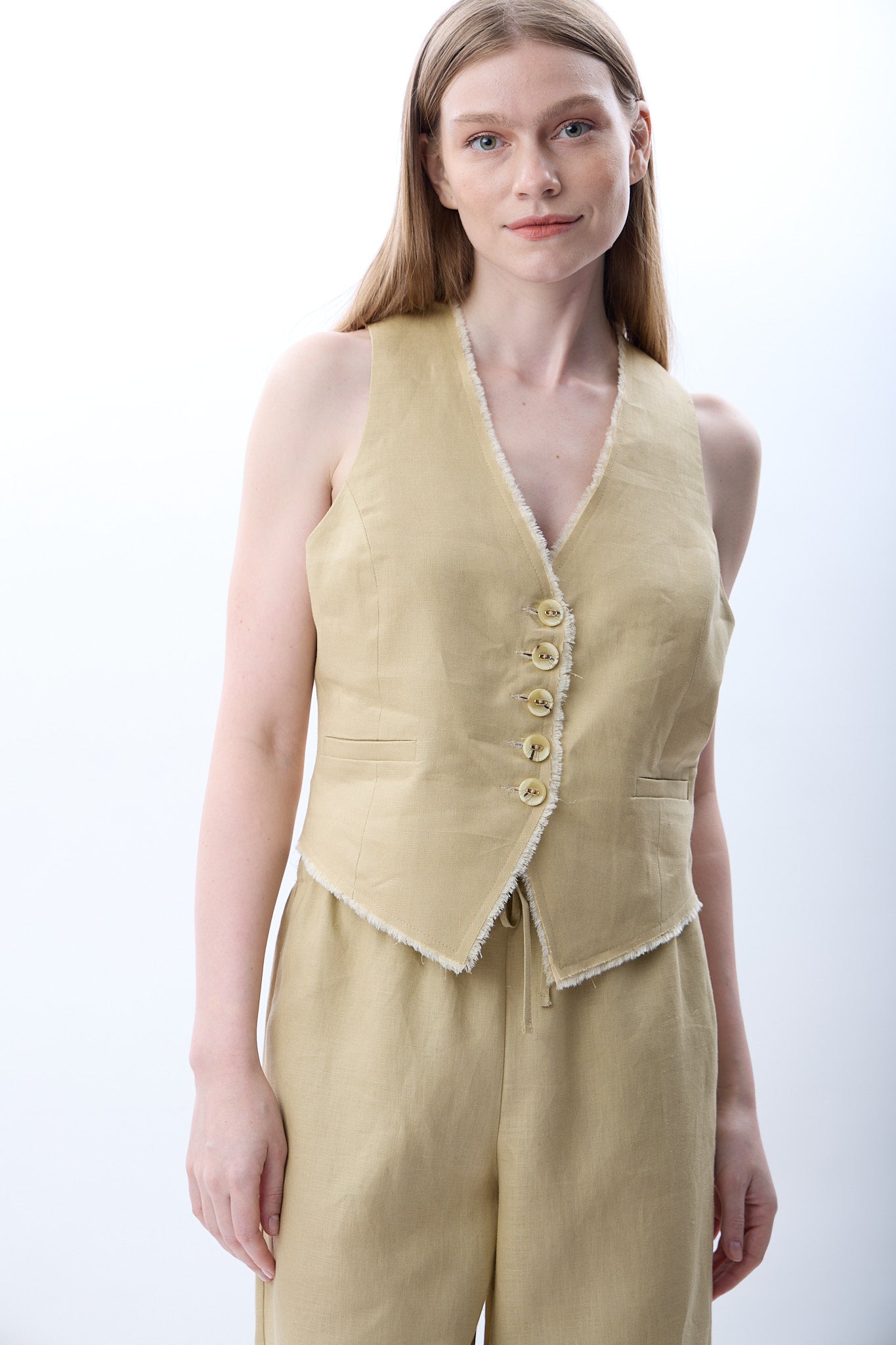 Diagonal-Düğmeli Keten Kolsuz Yelek (Bej)-YELEK-4-Milagron.com