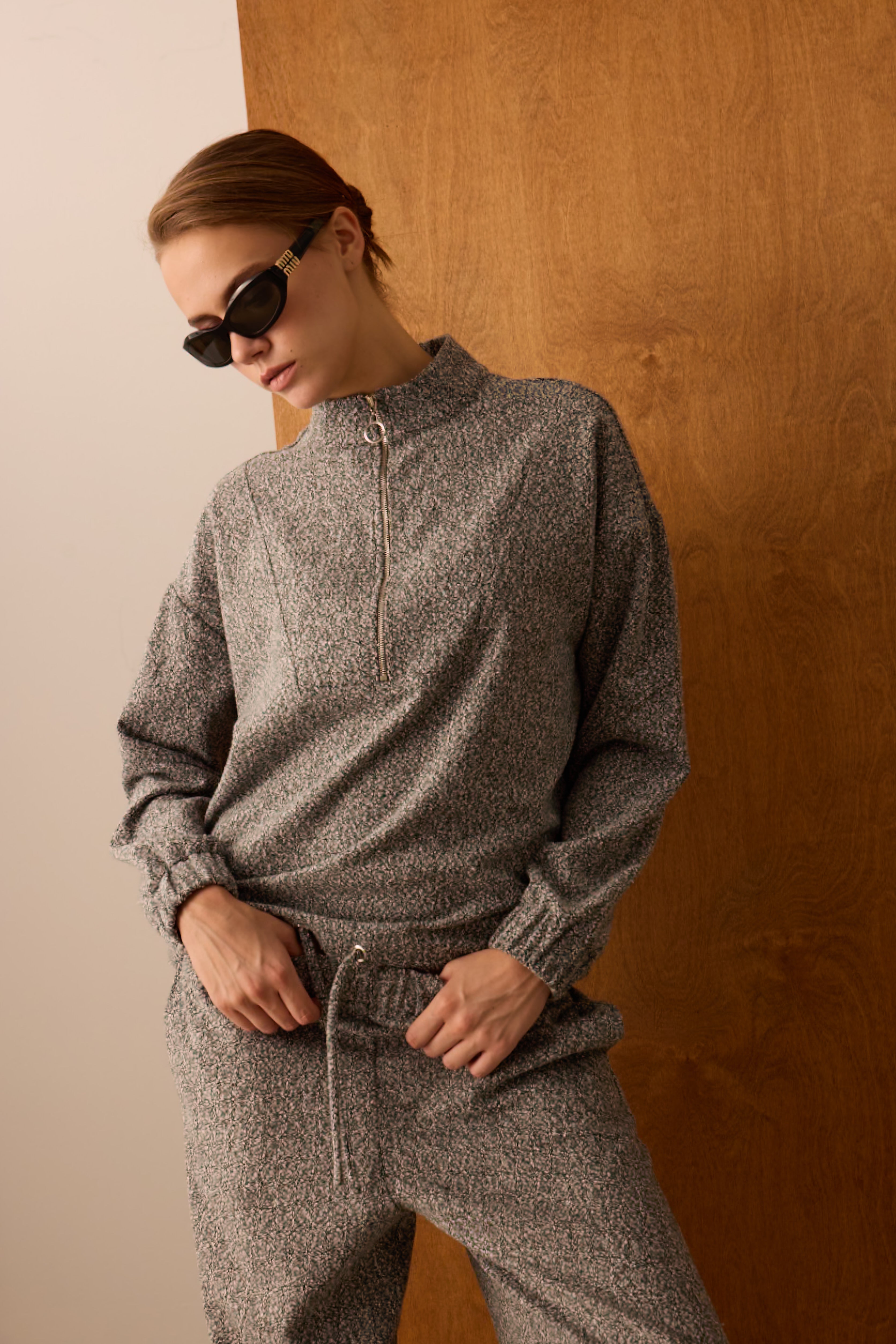 Diagonal-Fermuarlı Gri Sweatshirt-Sweatshirts & Hoodies-8-Milagron.com