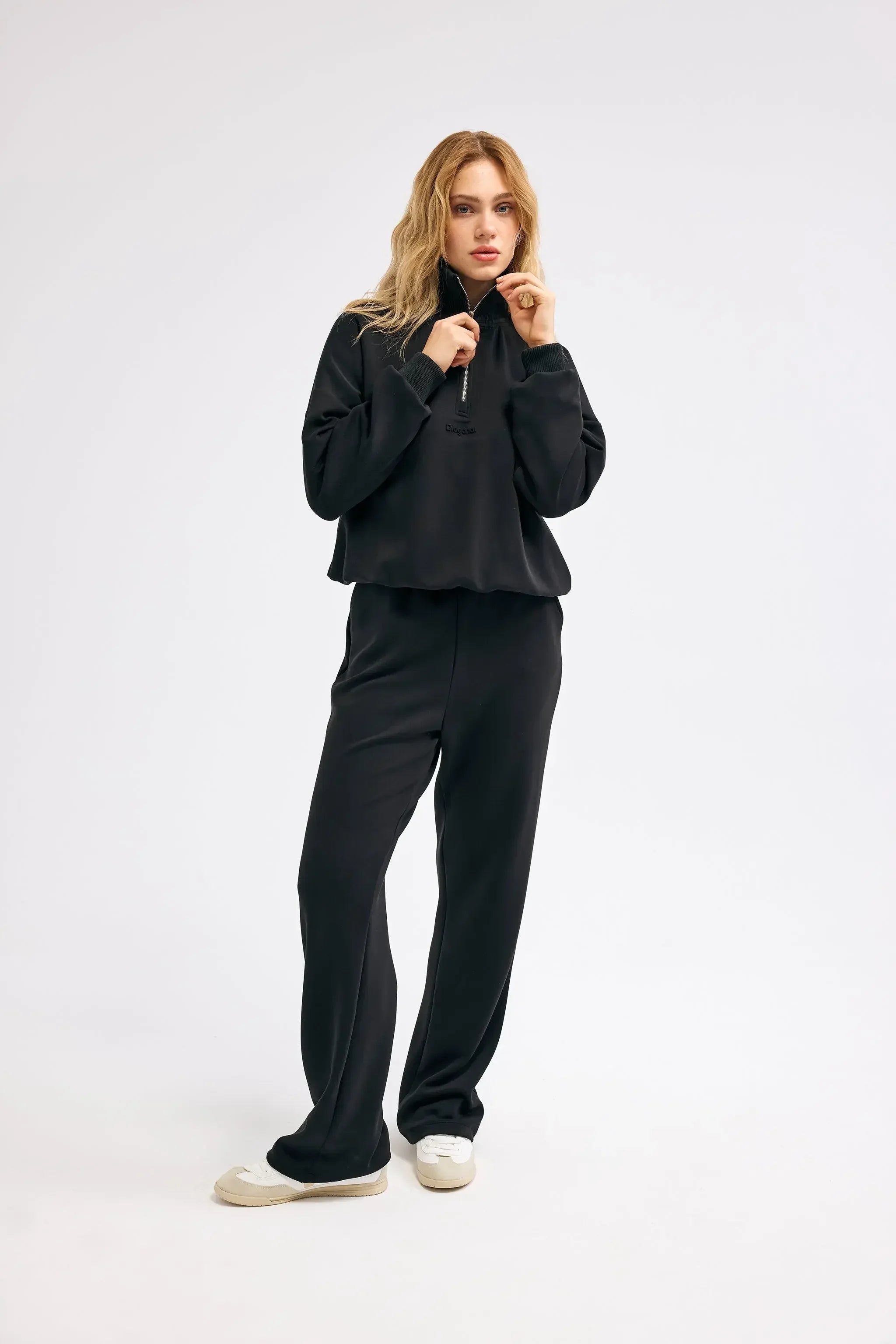 Diagonal-Fermuarlı Siyah Sweatshirt-SWEATSHIRT-1-Milagron.com