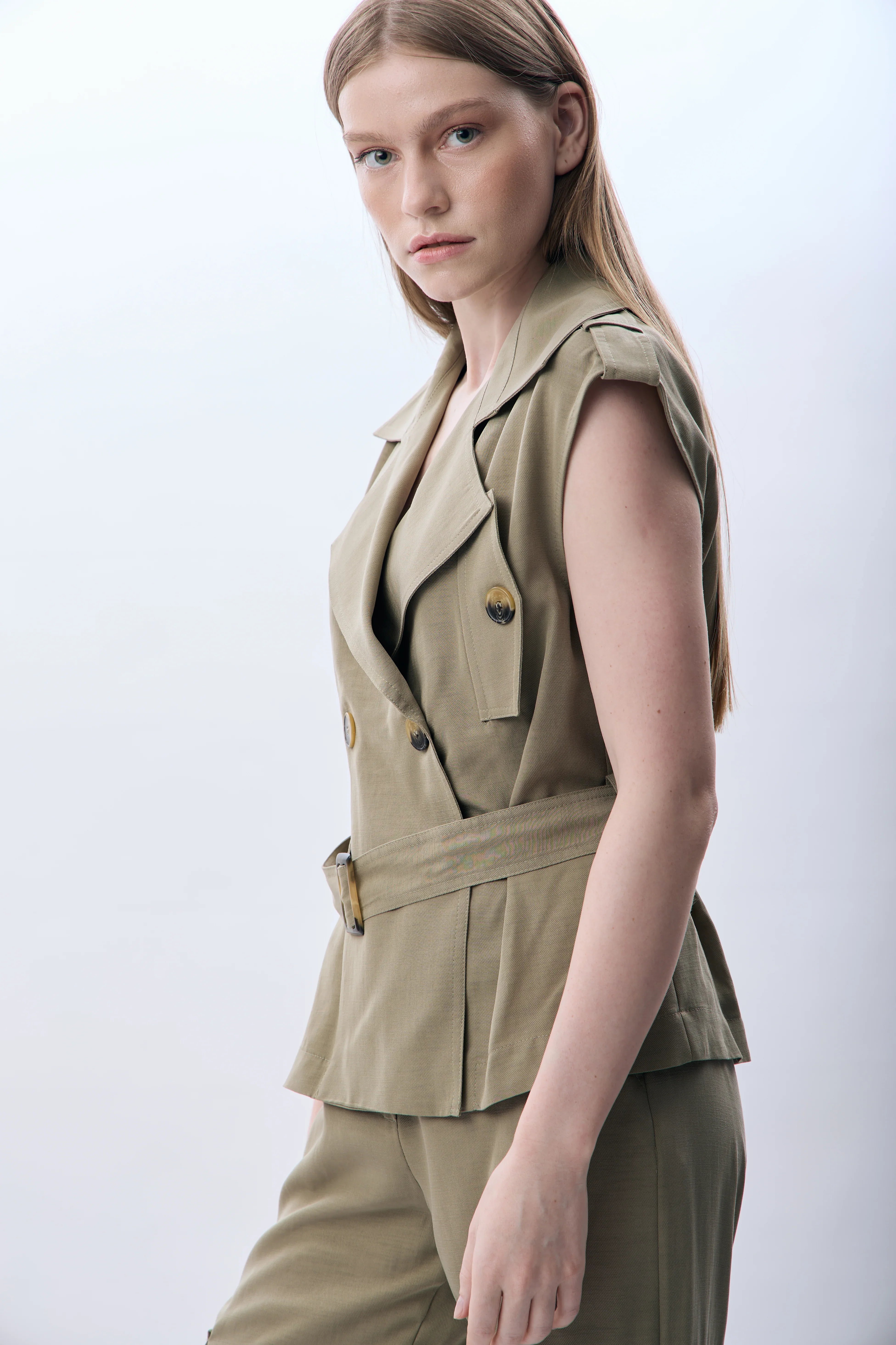 Diagonal-Kemerli Kruvaze Yelek-Yelek-2-Milagron.com