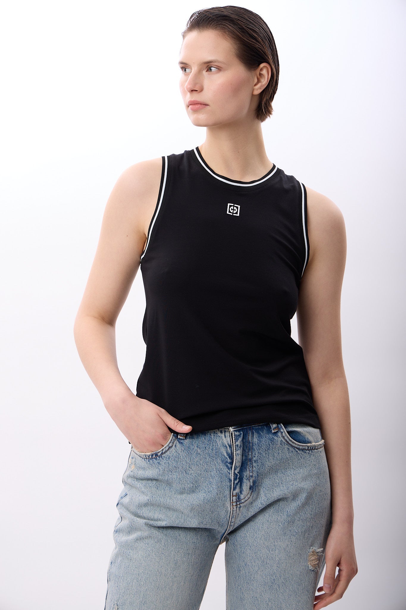 Diagonal-Kontrast Çizgili Ribanalı Atlet-T-Shirts-3-Milagron.com