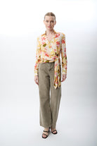 Diagonal-Kruvaze Yaka Çiçekli Bluz-Bluz-5-Milagron.com