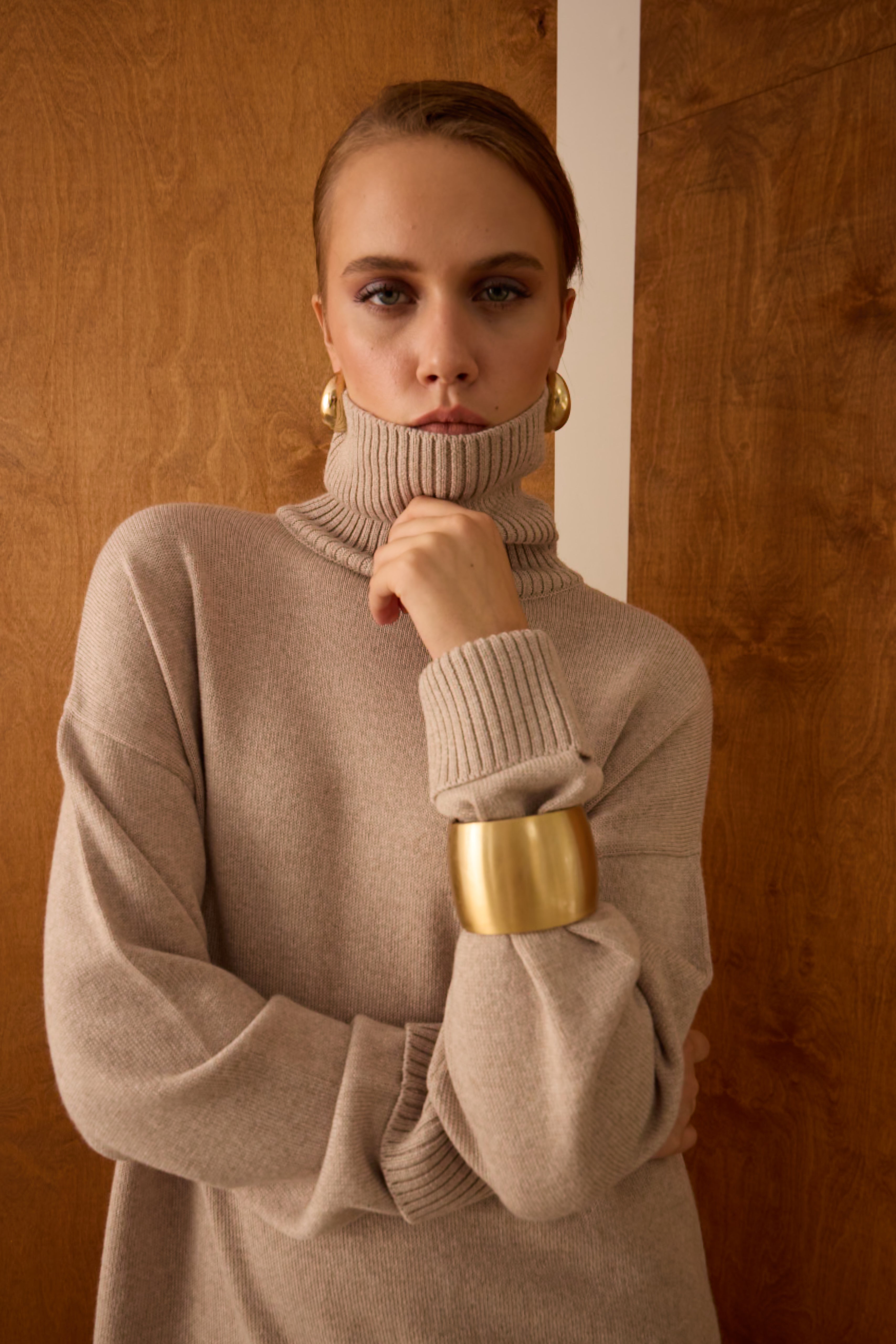 Diagonal-Triko Boğazlı Bej Bluz-Bluz-9-Milagron.com