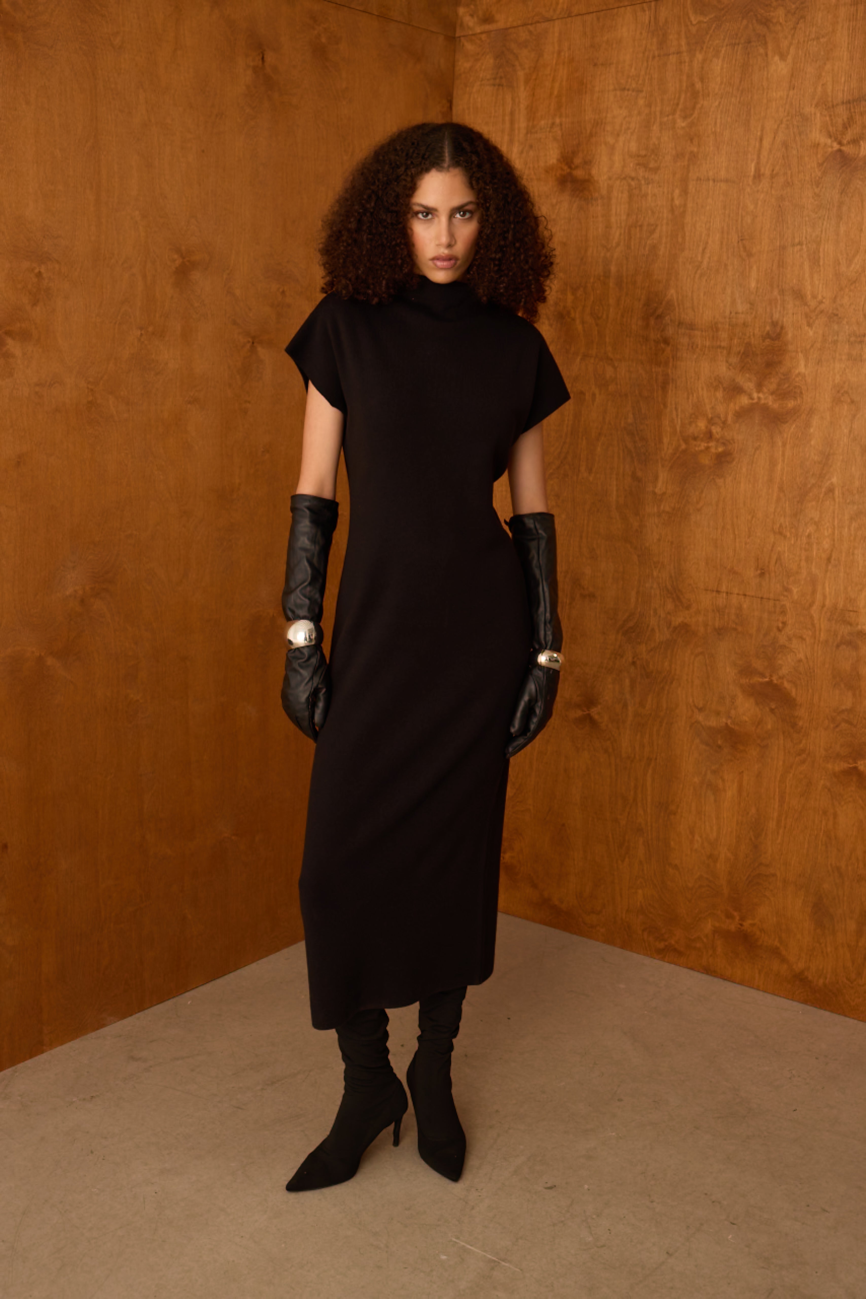 Diagonal-Triko Siyah Elbise-Elbise-7-Milagron.com