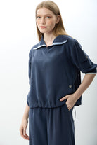 Diagonal-V Yaka Büzgü Detaylı Bluz-Bluz-2-Milagron.com