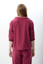 Diagonal-V Yaka Büzgü Detaylı Bluz-Bluz-3-Milagron.com