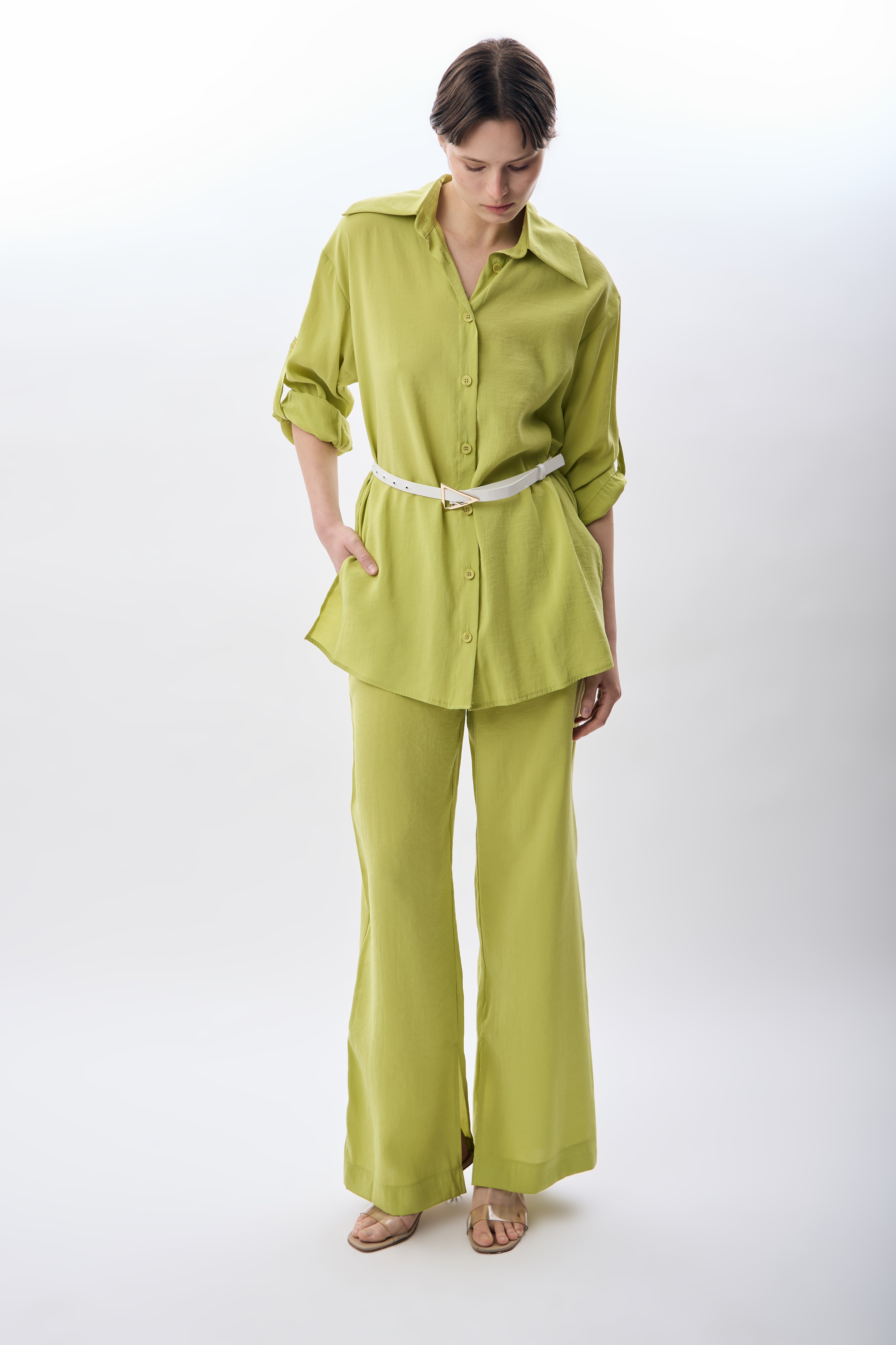 Diagonal-Yırtmaç Detay Kemerli Gömlek-Gömlek-8-Milagron.com