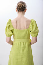 Diagonal-Yırtmaç Detaylı Balon Kollu Kemerli Elbise-Elbise-3-Milagron.com