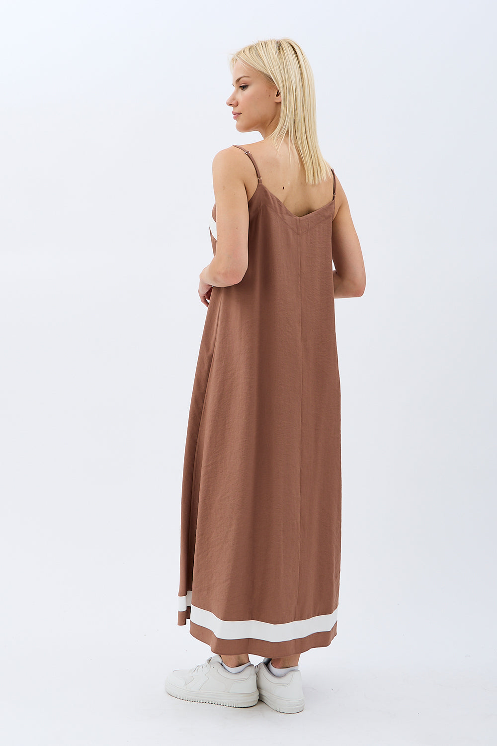 Diagonal-Yırtmaçlı Salaş Elbise (Kahverengi)-Elbise-6-Milagron.com