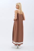 Diagonal-Yırtmaçlı Salaş Elbise (Kahverengi)-Elbise-6-Milagron.com