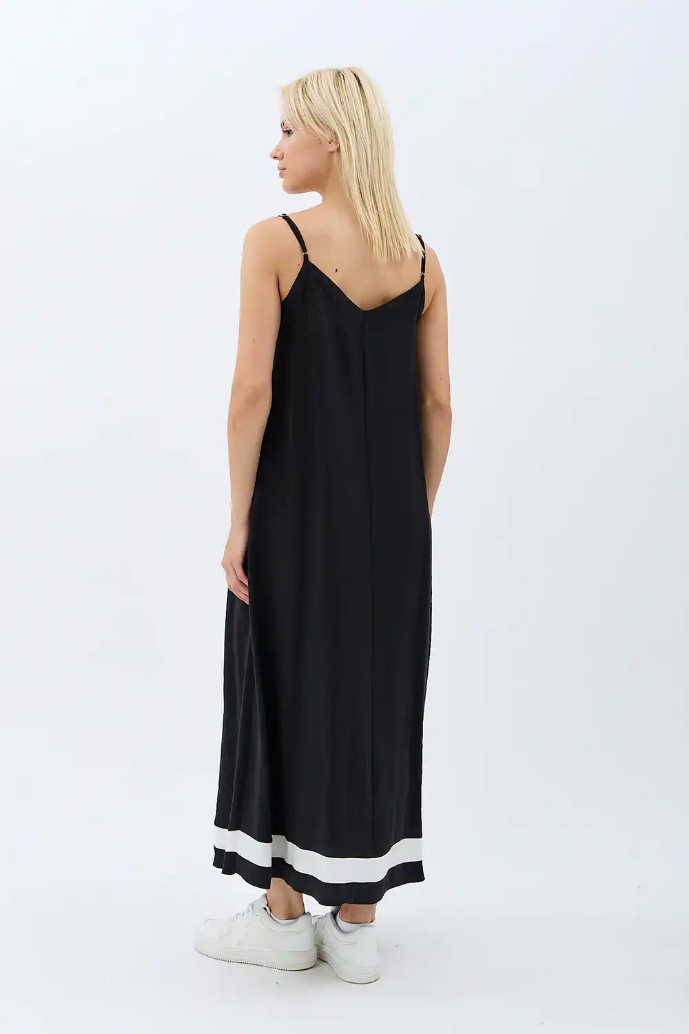 Yırtmaçlı Salaş Elbise (Siyah)