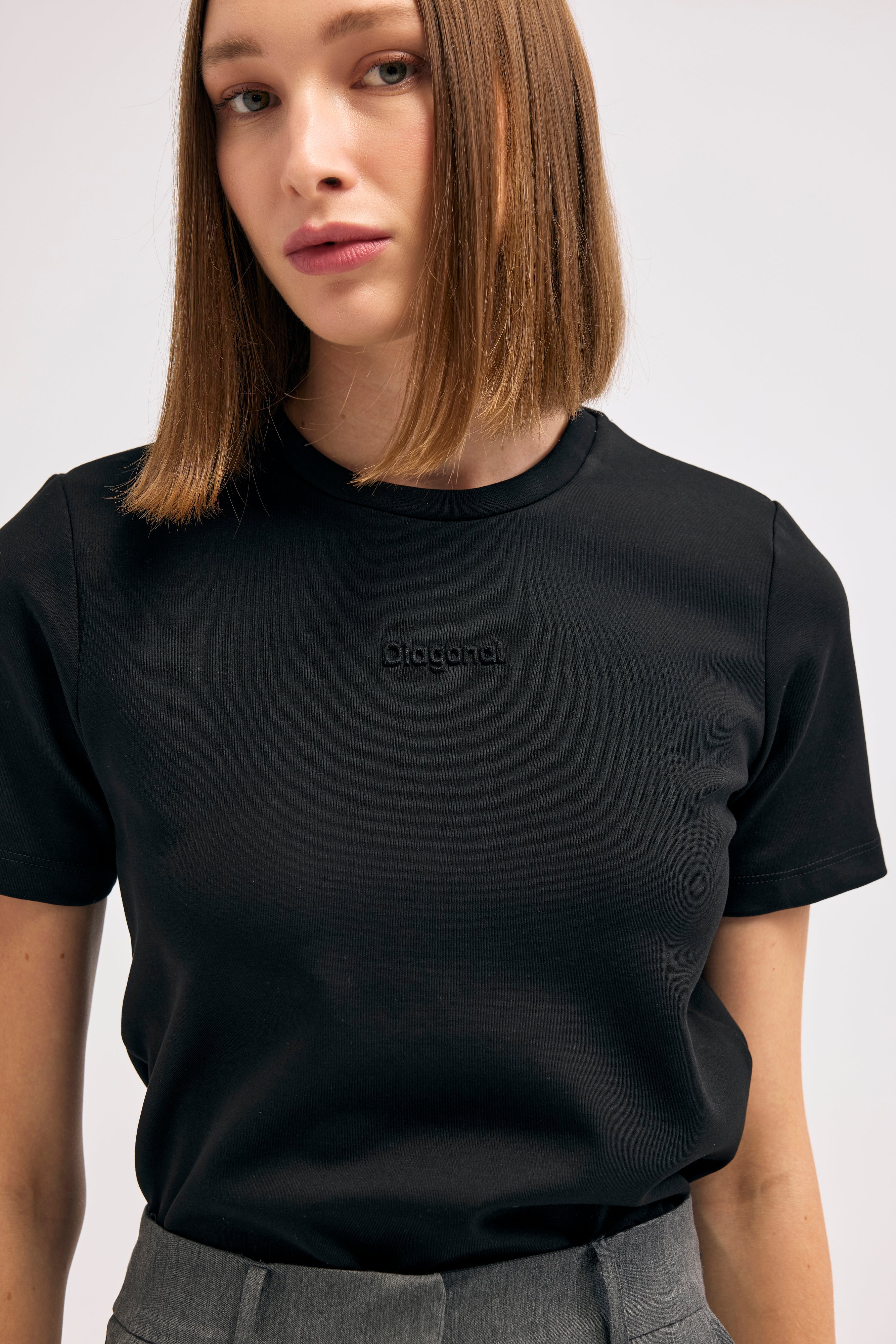 Diagonal-Bisiklet Yaka Tişört-T-SHIRT-8-Milagron.com
