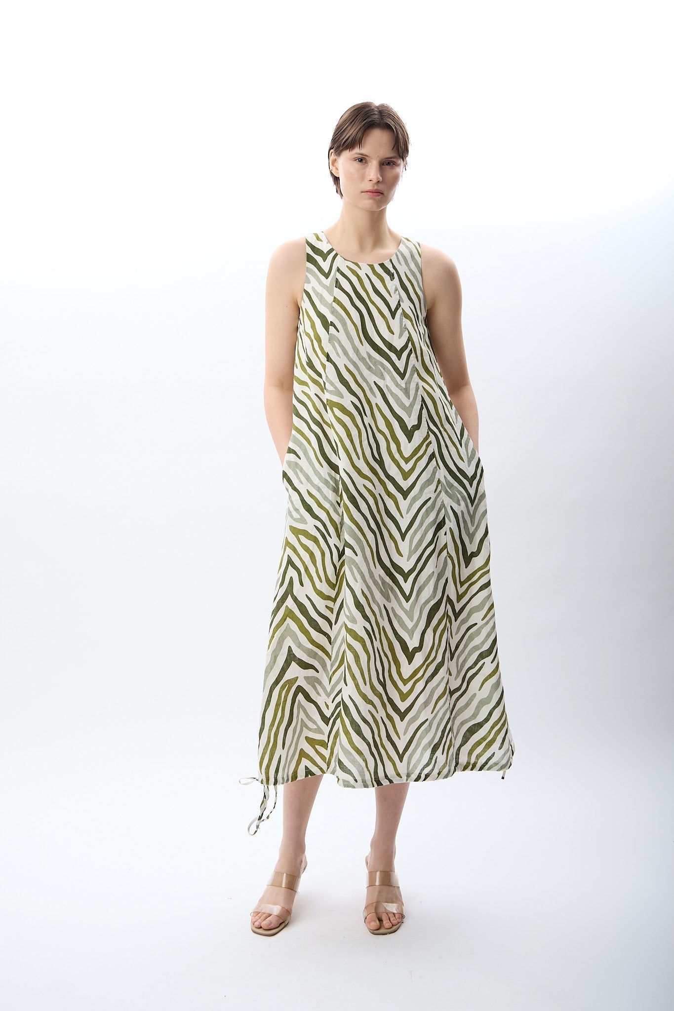 Diagonal-Zebra Desenli Bol Kesim Elbise-Elbise-1-Milagron.com