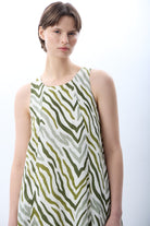 Diagonal-Zebra Desenli Bol Kesim Elbise-Elbise-2-Milagron.com