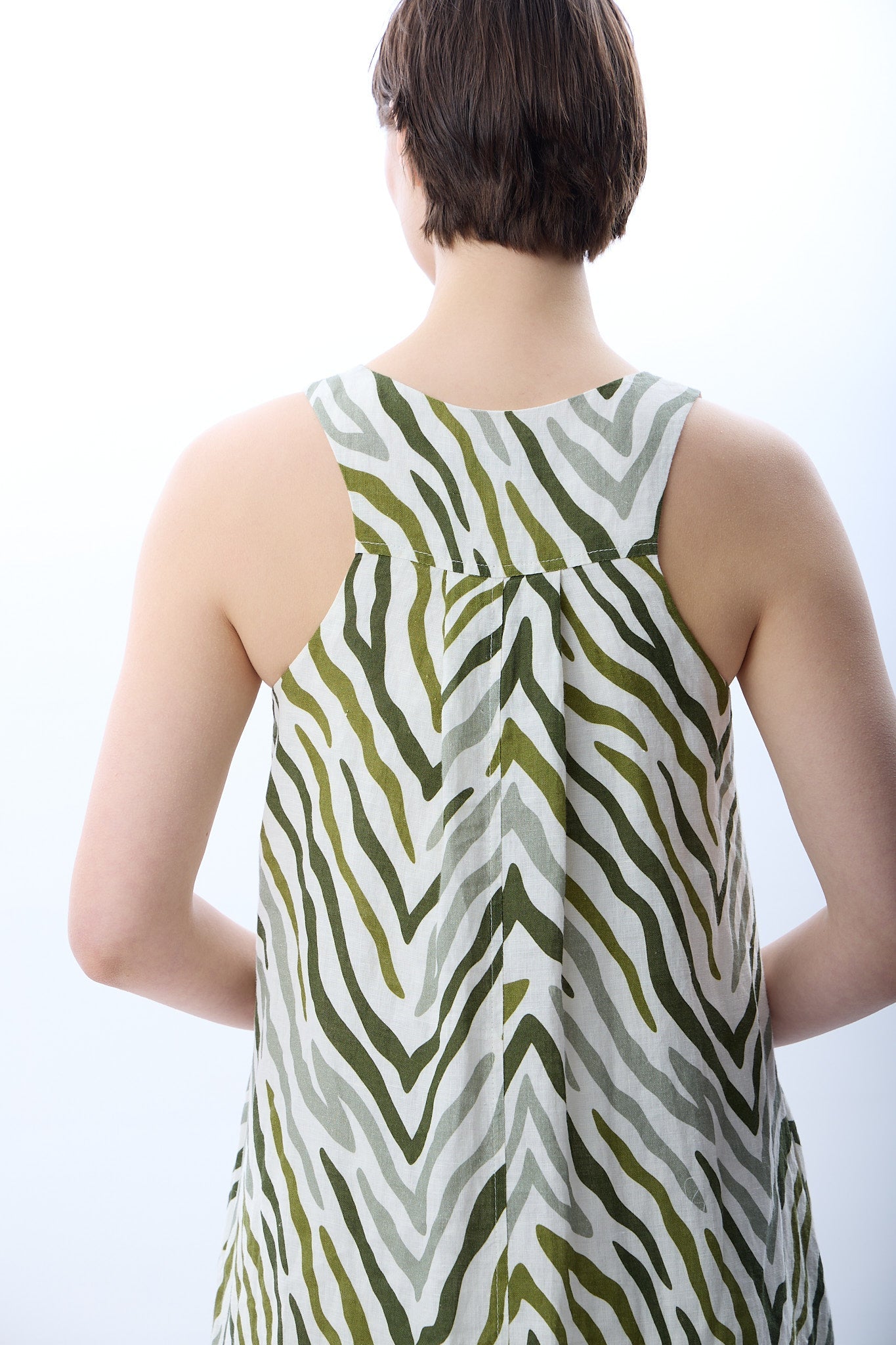 Diagonal-Zebra Desenli Bol Kesim Elbise-Elbise-3-Milagron.com