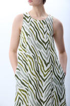 Diagonal-Zebra Desenli Bol Kesim Elbise-Elbise-5-Milagron.com