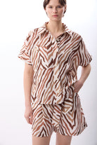 Diagonal-Zebra Desenli Kısa Şort-Elbise-1-Milagron.com