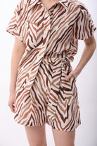 Diagonal-Zebra Desenli Kısa Şort-Elbise-8-Milagron.com