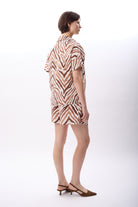 Diagonal-Zebra Desenli Kısa Şort-Elbise-9-Milagron.com