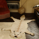Kurt Figürlü Büyük Boy Halı ( 163Cm X 110Cm )