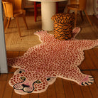Pembe Leopar Figürlü Büyük Boy Halı ( 250Cm X 160Cm )