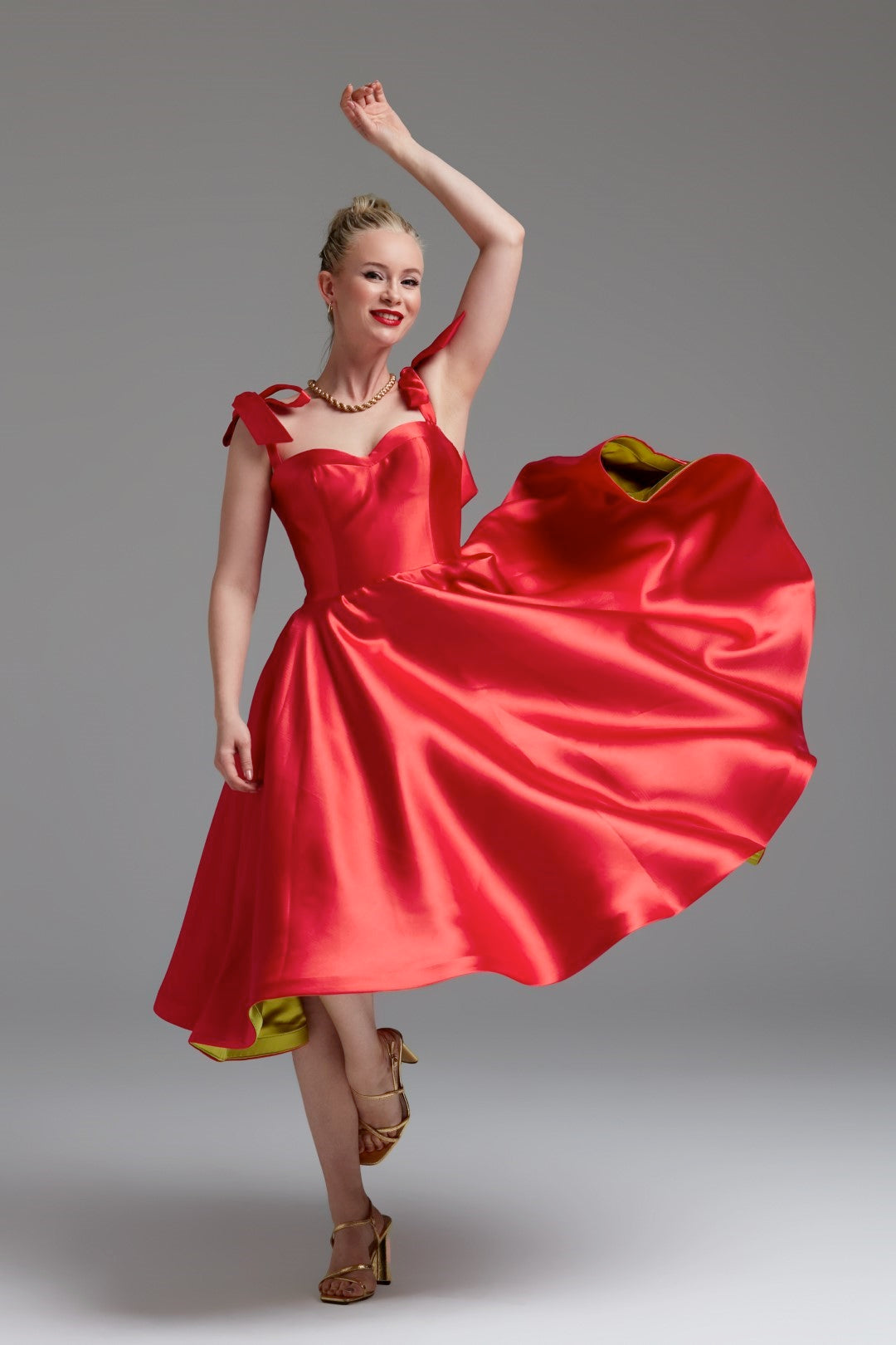 Dollie Bell-Cutest Ribbon Kurdele Detaylı Kalp Yaka Midi Elbise Kırmızı-Lover Doll, Platform-7-Milagron.com