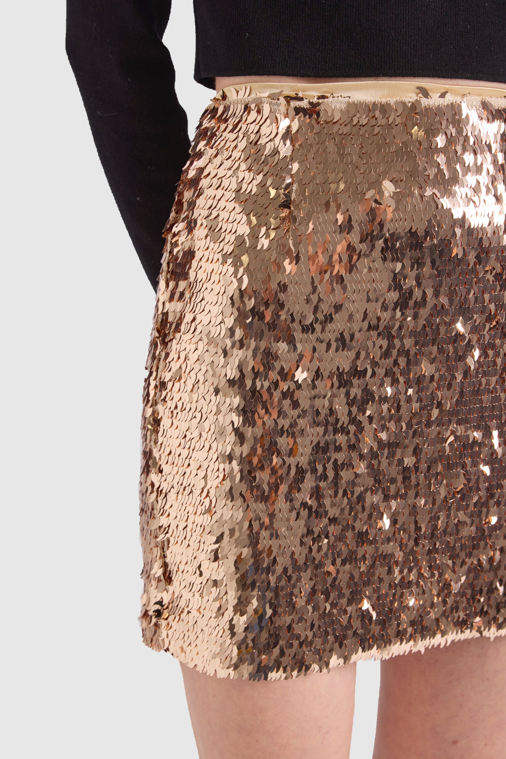 Dollie Bell-Damla Payetli Mini Etek Dore-Etek-5-Milagron.com