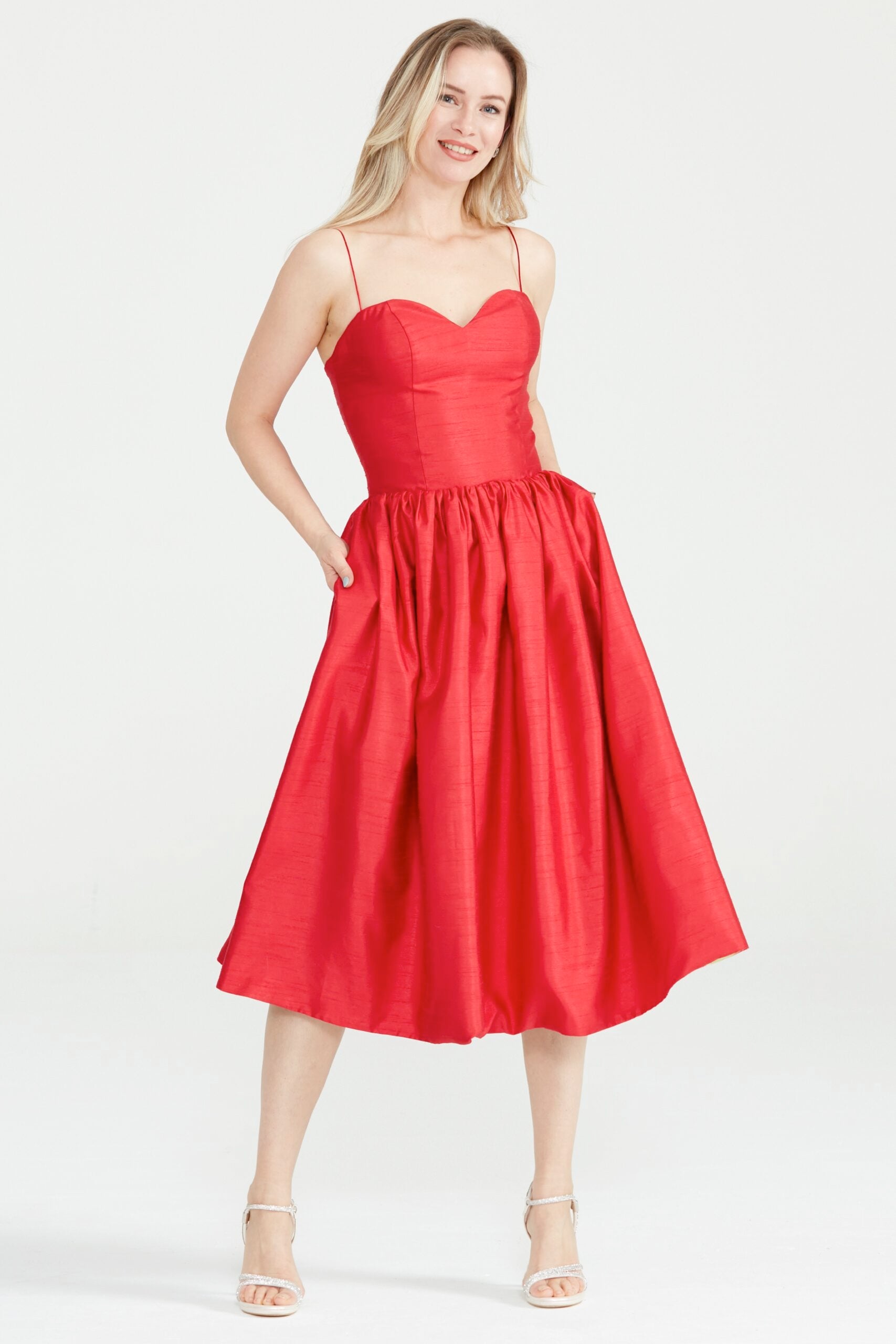 Dollie Bell-The Kiss Straplez Büzgülü Maxi Elbise – Kırmızı-Platform, Such a Night-2-Milagron.com