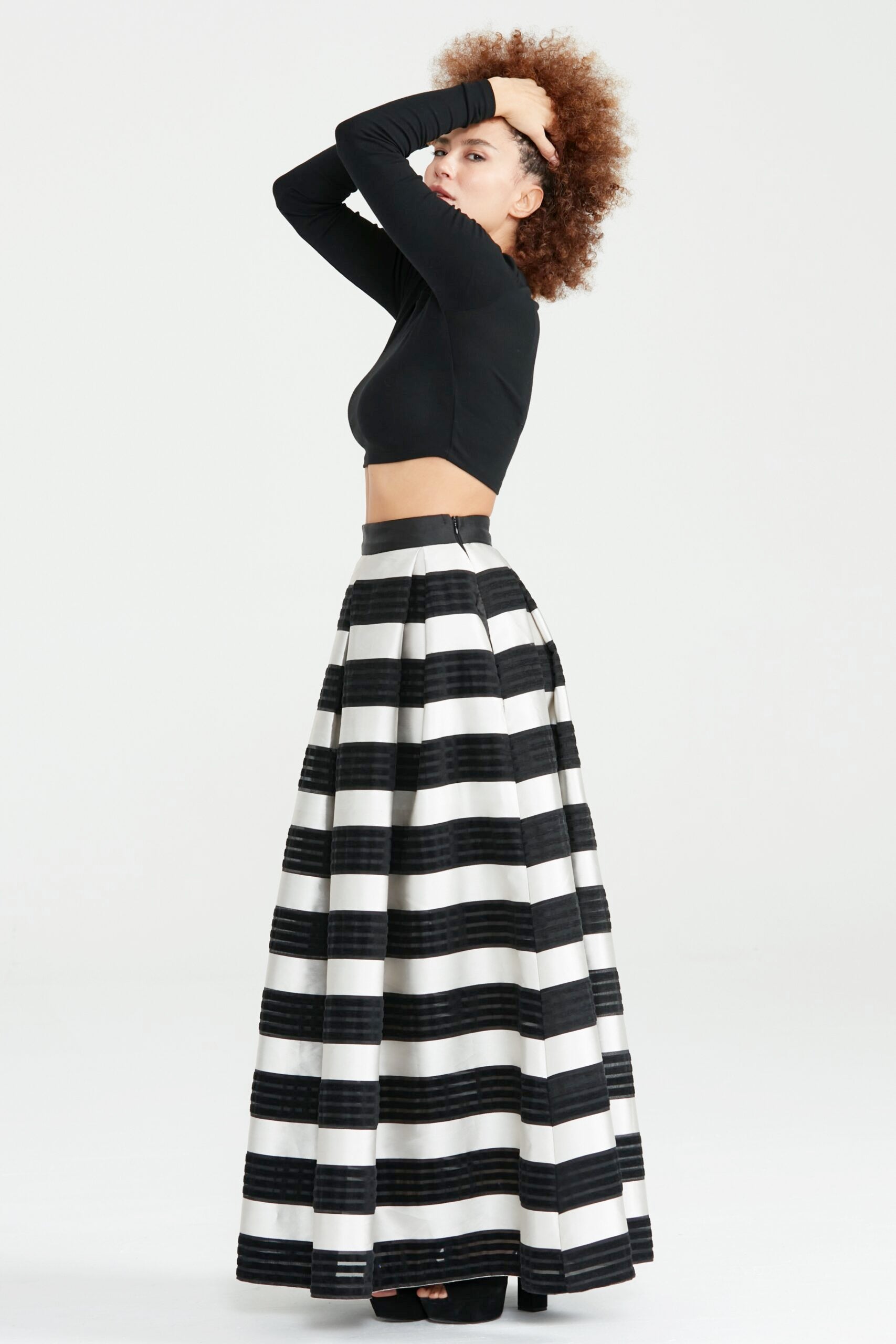 Dollie Bell-Twinkle Pileli Maxi Etek Siyah Beyaz çizgili-Flaming Star-3-Milagron.com