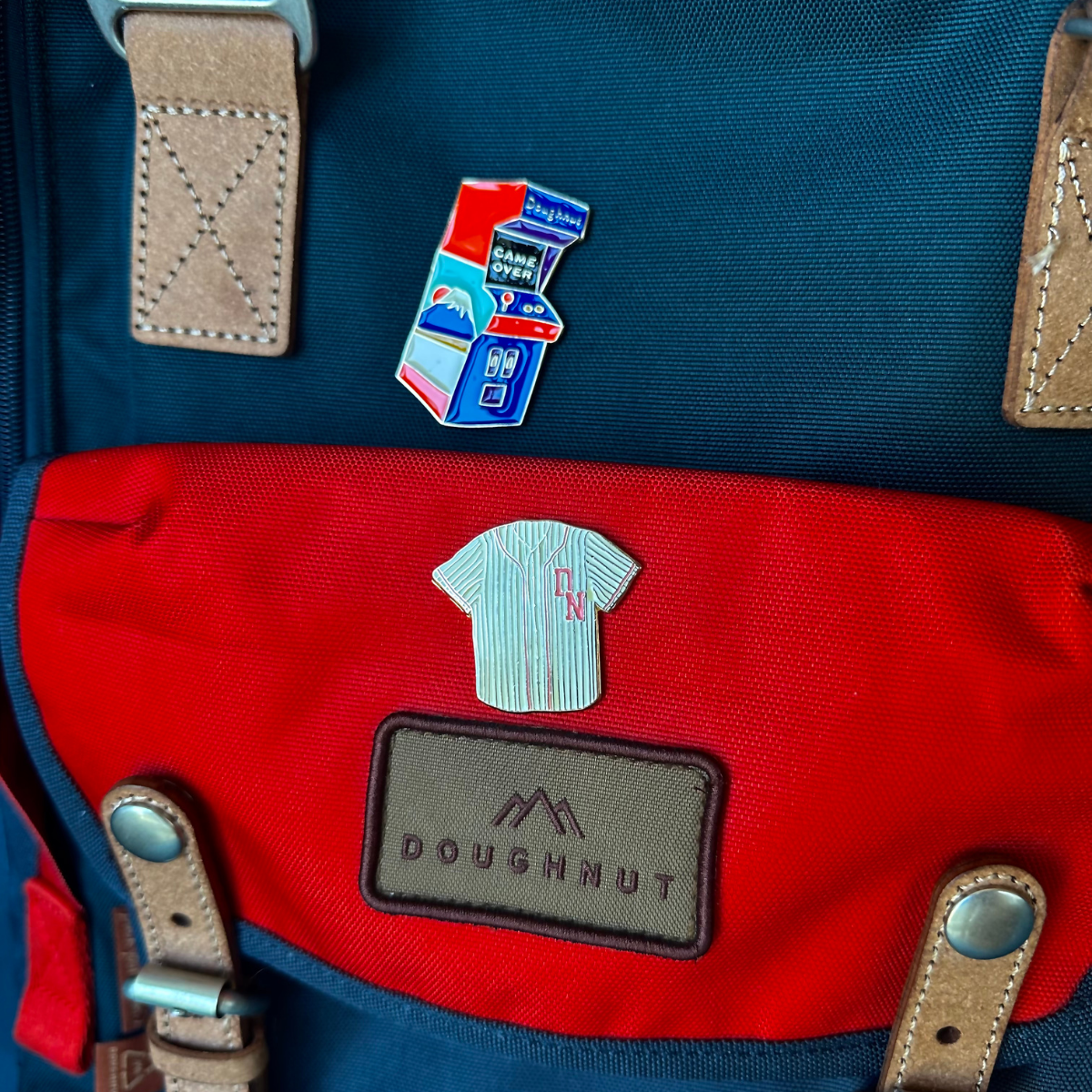 Doughnut Brooch Arcade Game Çanta Aksesuarı