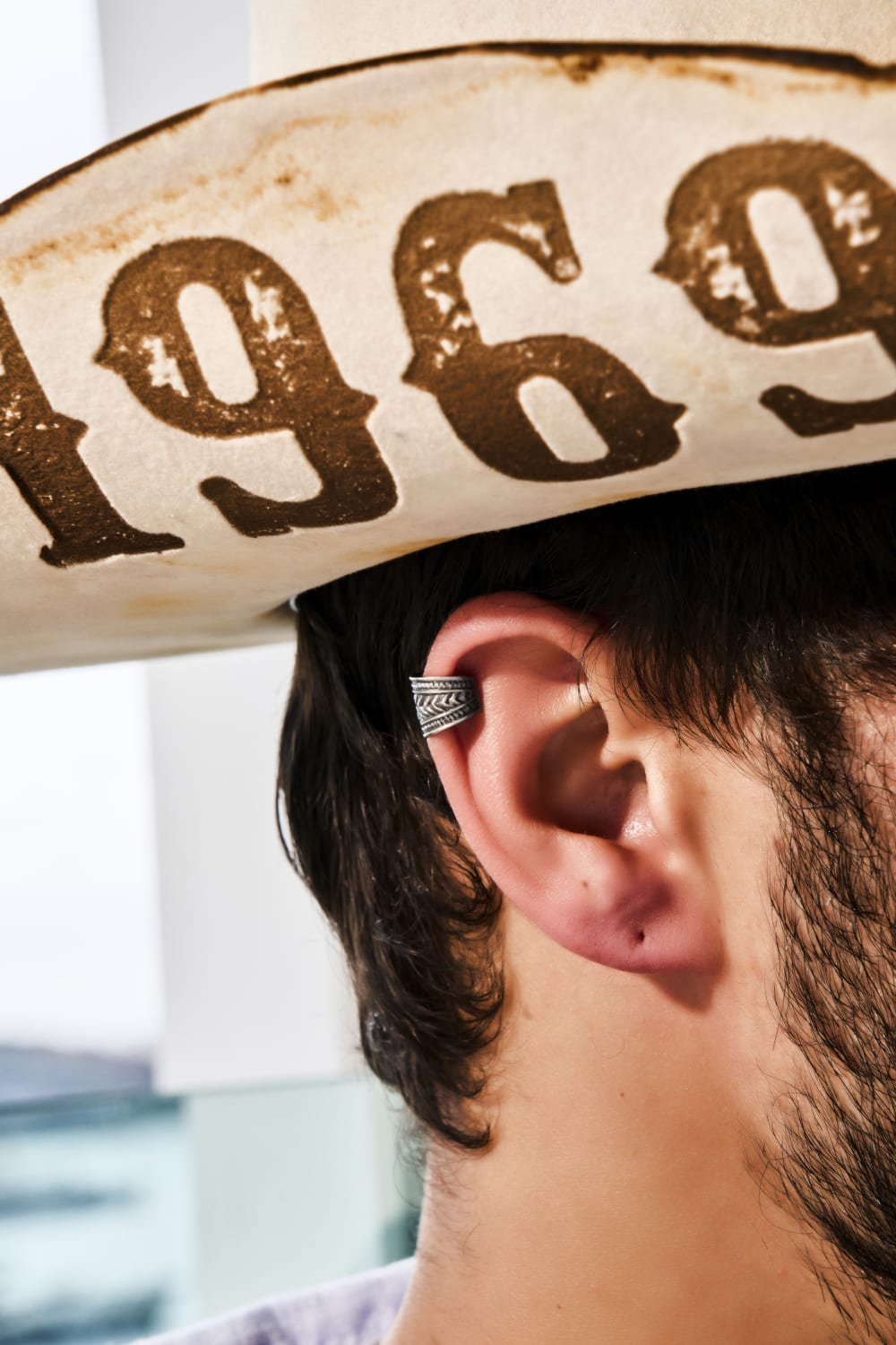 Dunkel Design-Hadley Kıkırdak Küpe-Küpe-2-Milagron.com