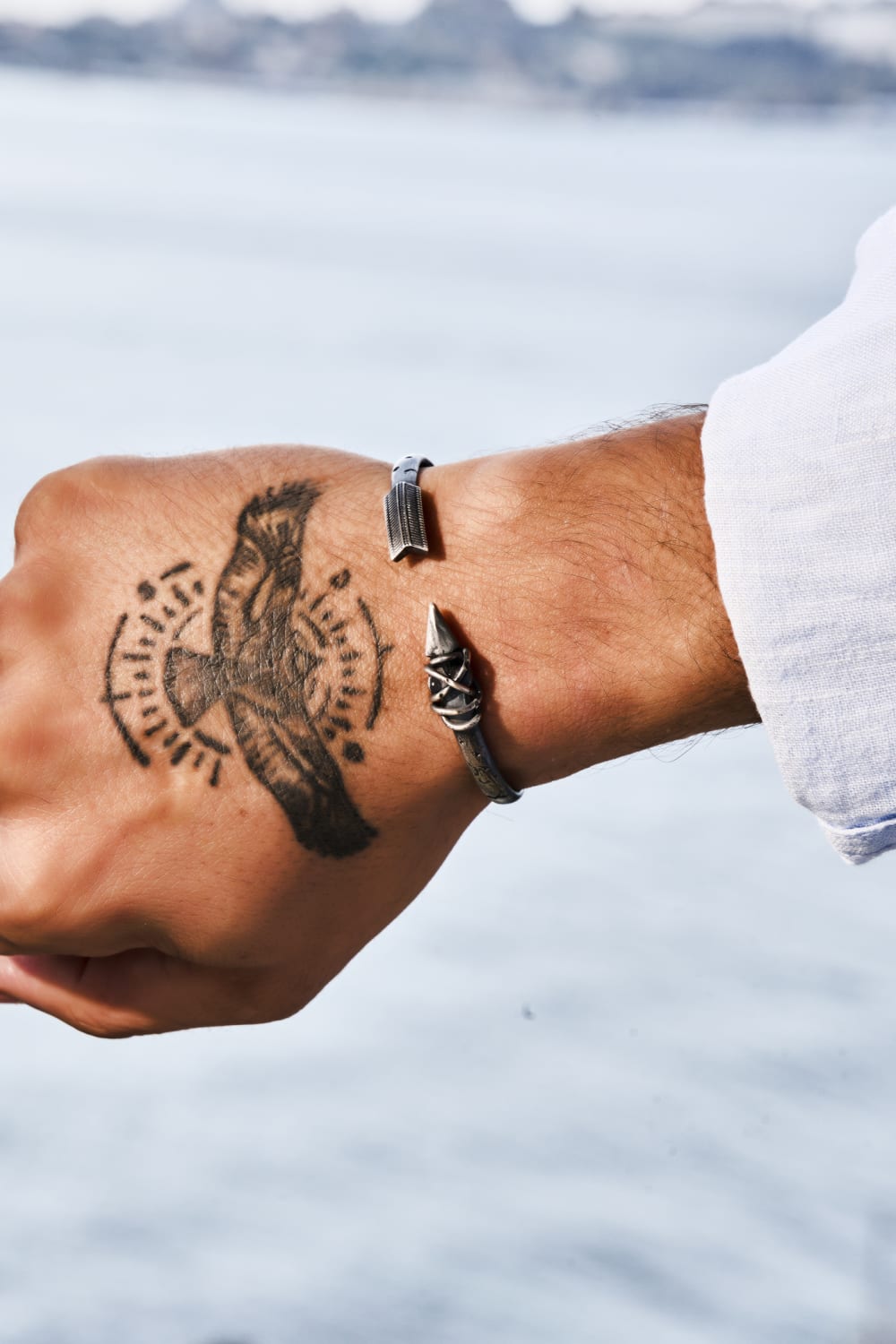 Dunkel Design-Morgan Gümüş Kelepçe-Bileklik-2-Milagron.com