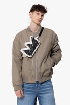 Eastpak-Crown Bag Basquiat-Bel Çantası-5-Milagron.com