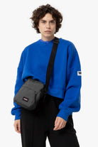 Eastpak-The Bigger One Black Denim-Omuz Çantası-3-Milagron.com