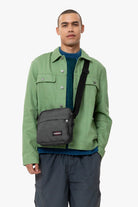 Eastpak-The Bigger One Black Denim-Omuz Çantası-5-Milagron.com