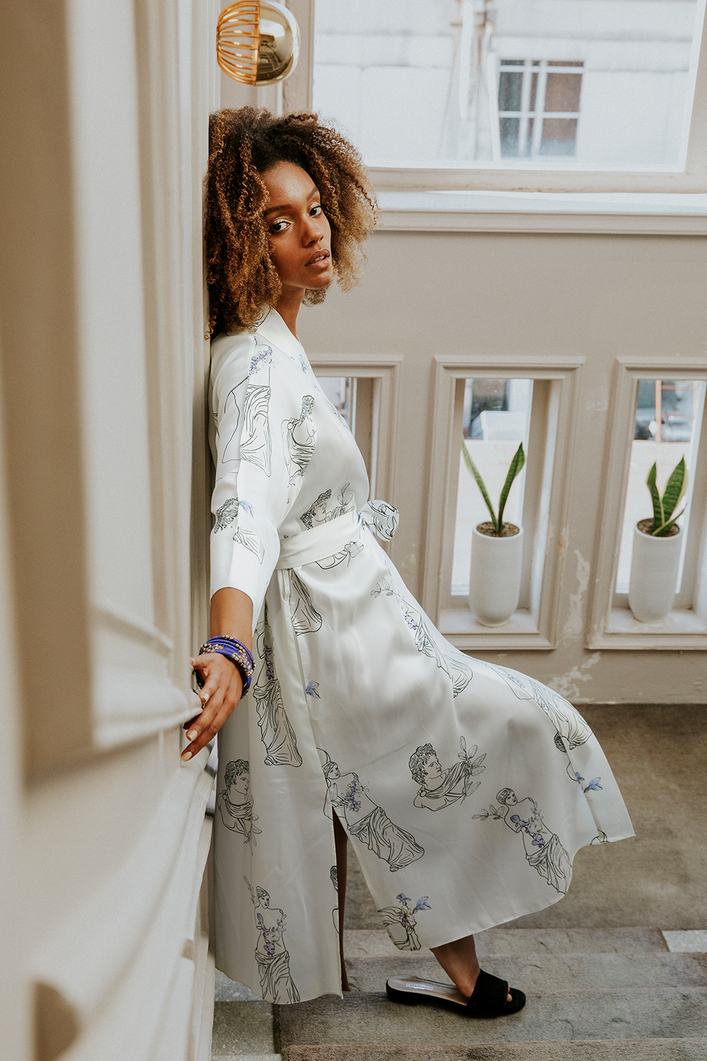 Elli2-Shaksperian Love Kimono-Kimono-1-Milagron.com